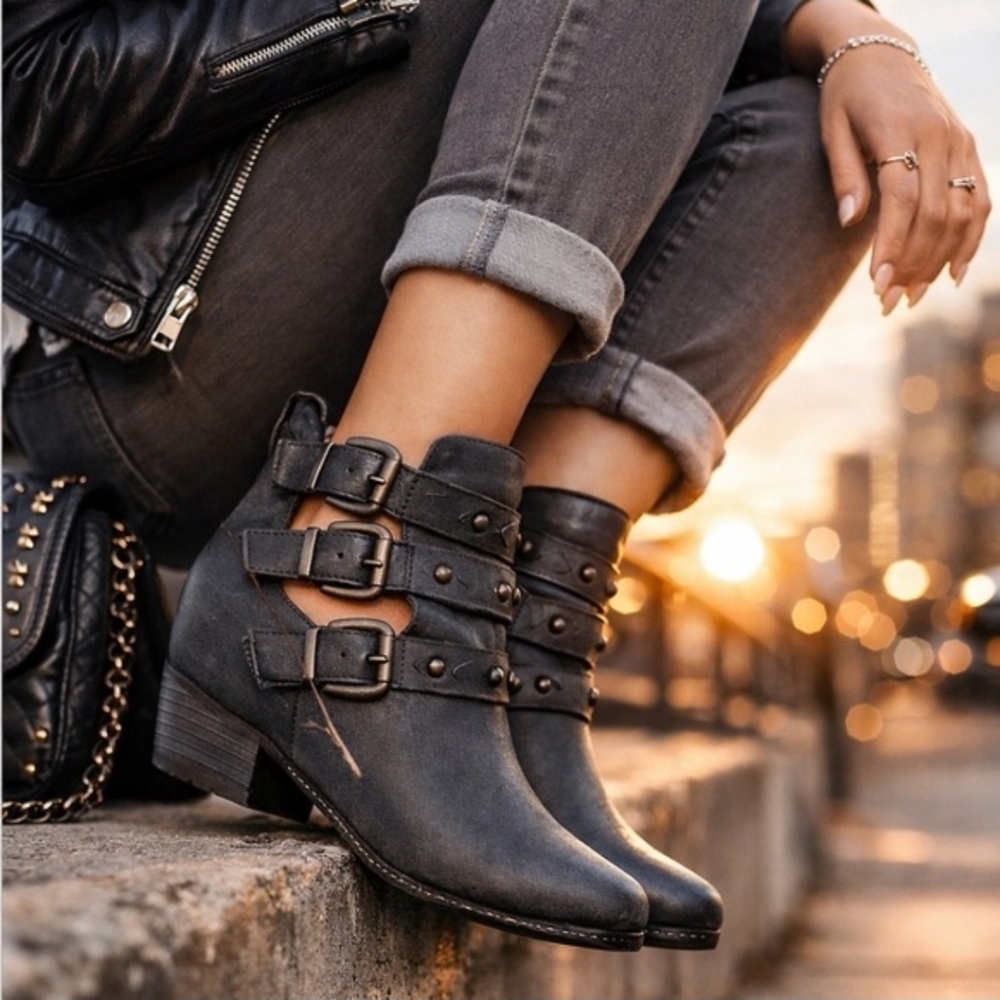 Otbt Valley View Buckle Wedge Boot 6.5